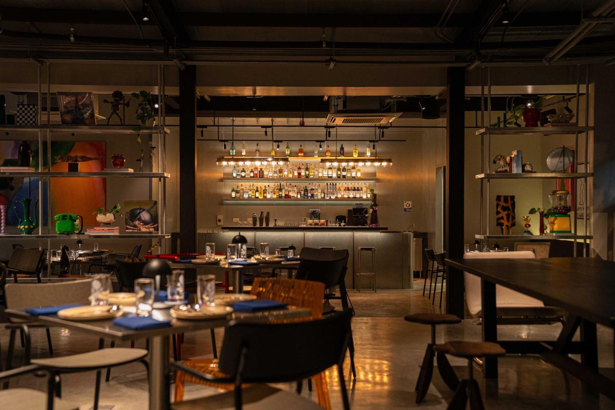 The Standardx, Bangkok Phra Arthit Hotel Exterior photo
